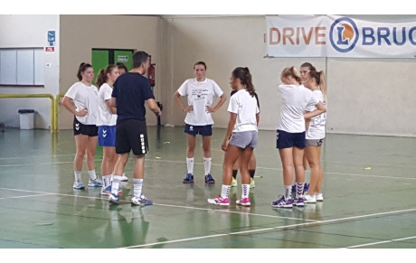 - de 18 filles (F1) -  Excellence