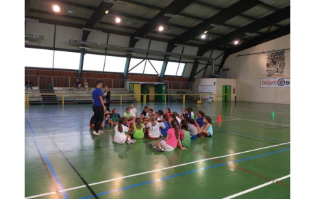 - de 13 filles (F2) - Promotion d'honneur